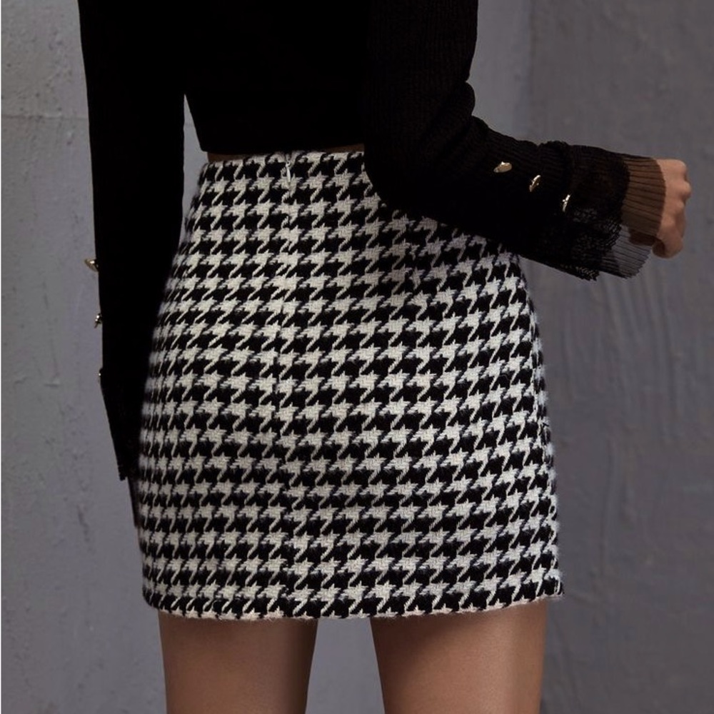 H&M Houndstooth Mini Skirt